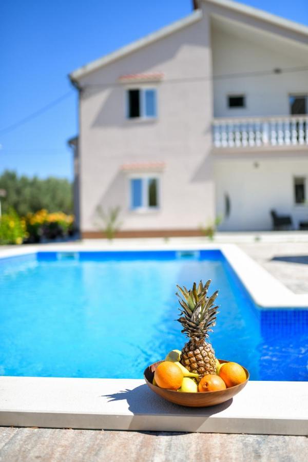 Апартаменты Pool House Luka Задар Экстерьер фото